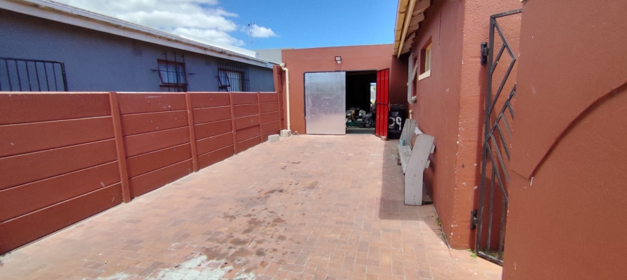 3 Bedroom Property for Sale in Philippi Western Cape